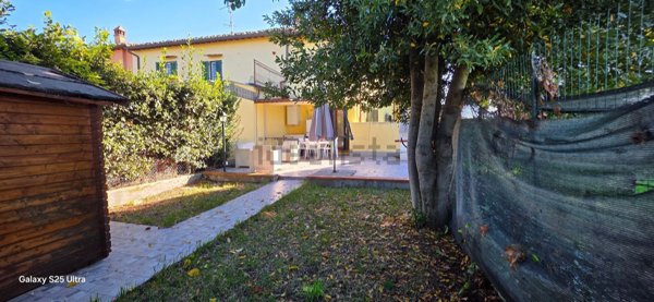 quadrivano in vendita a Firenze in zona Ugnano