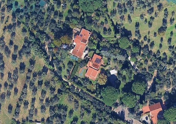 casa indipendente in vendita a Firenze in zona Settignano
