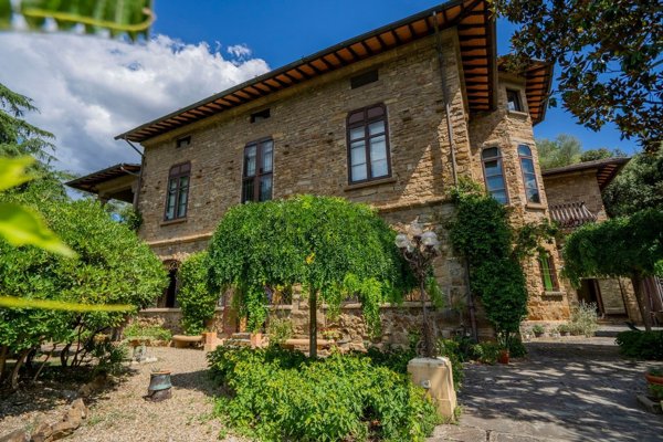 casa indipendente in vendita a Firenze in zona Pian dei Giullari