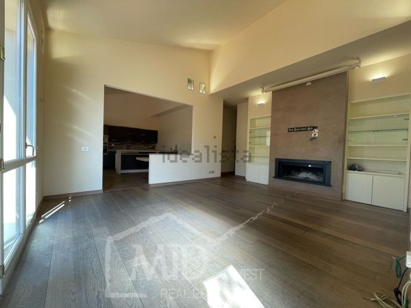 casa indipendente in vendita a Firenze