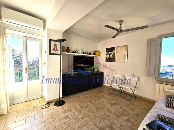 appartamento in vendita a Firenze in zona Settignano