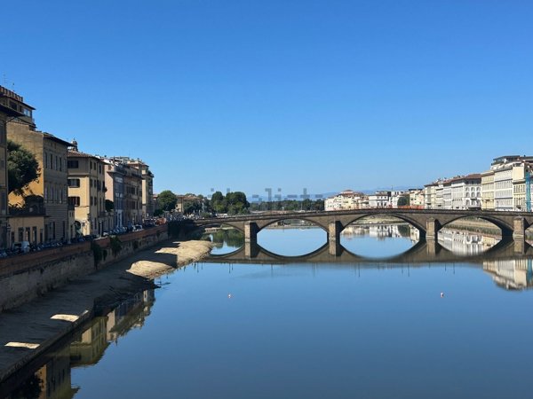 appartamento in vendita a Firenze in zona Centro Santa Maria Novella