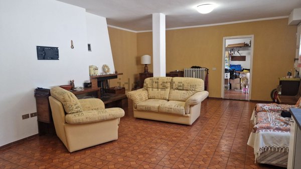 casa indipendente in vendita a Firenze in zona Isolotto