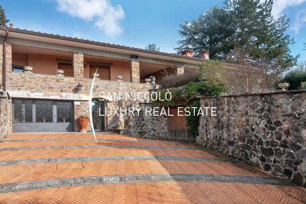 casa indipendente in vendita a Firenze in zona Le Cure