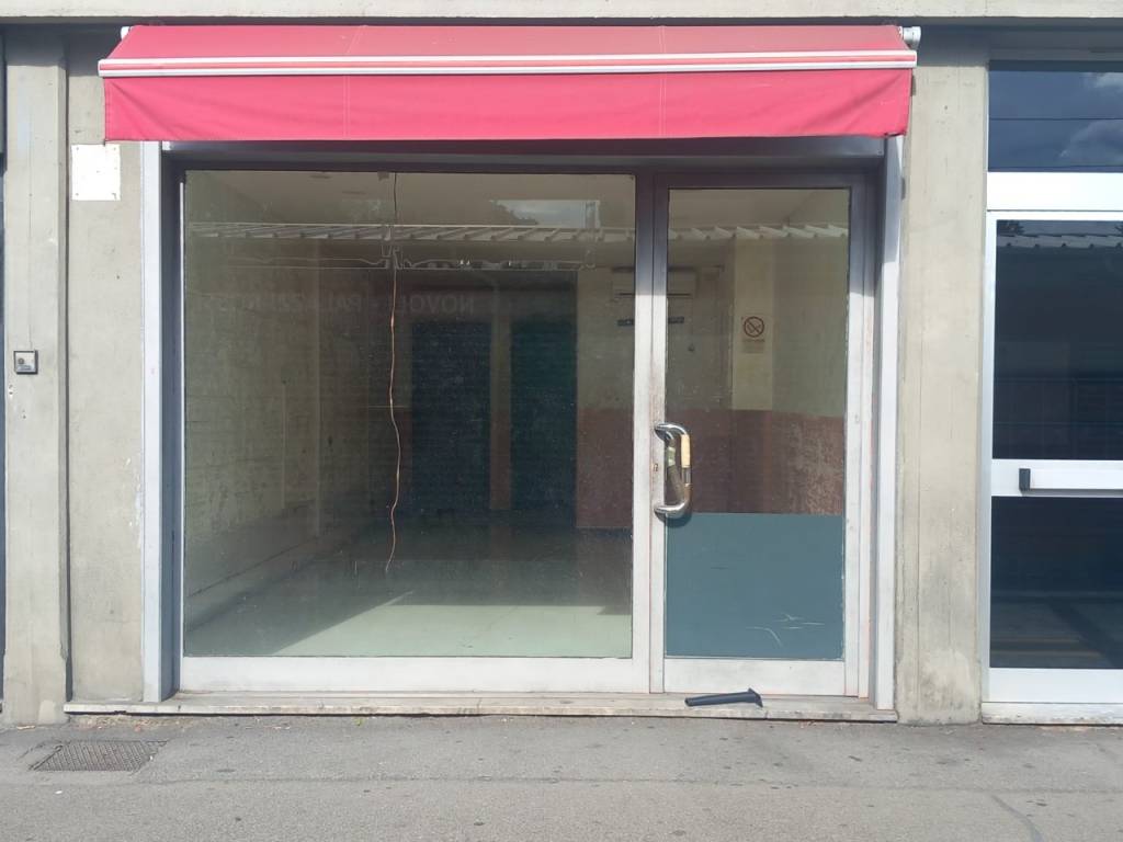 negozio in vendita a Firenze in zona Novoli
