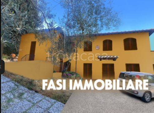 casa indipendente in vendita a Firenze in zona Settignano