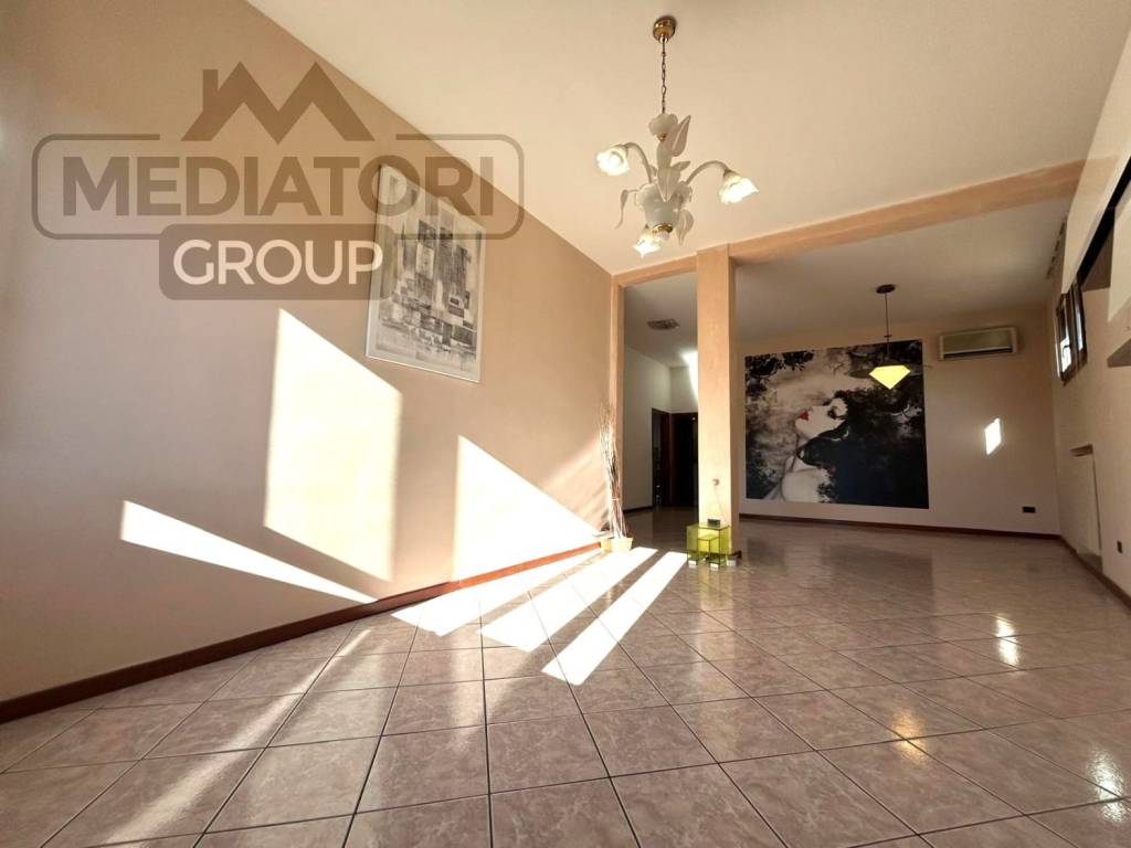 appartamento in vendita a Firenze in zona Soffiano