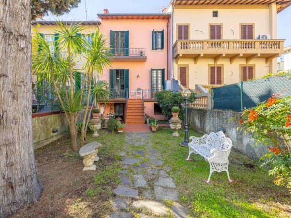 villa in vendita a Firenze