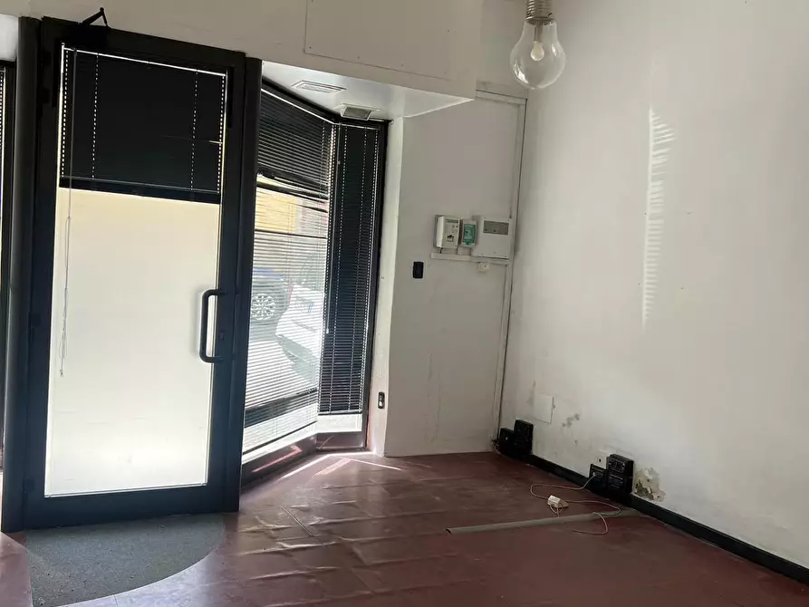 locale commerciale in vendita a Firenze