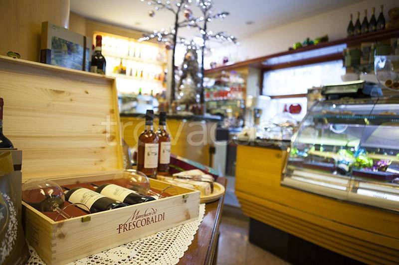 negozio in vendita a Firenze in zona Statuto