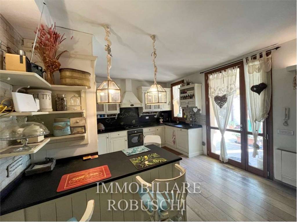 appartamento in vendita a Firenze in zona Campo di Marte