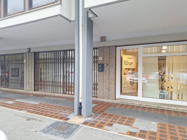 negozio in vendita a Firenze in zona Firenze Nova