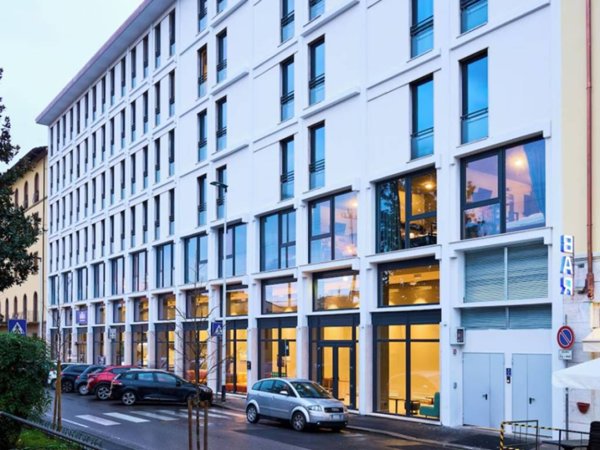 intera palazzina in vendita a Firenze in zona Campo di Marte