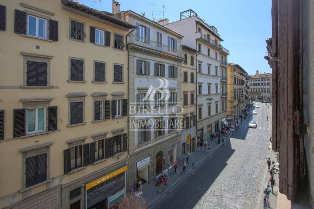 appartamento in vendita a Firenze in zona Centro Santa Maria Novella