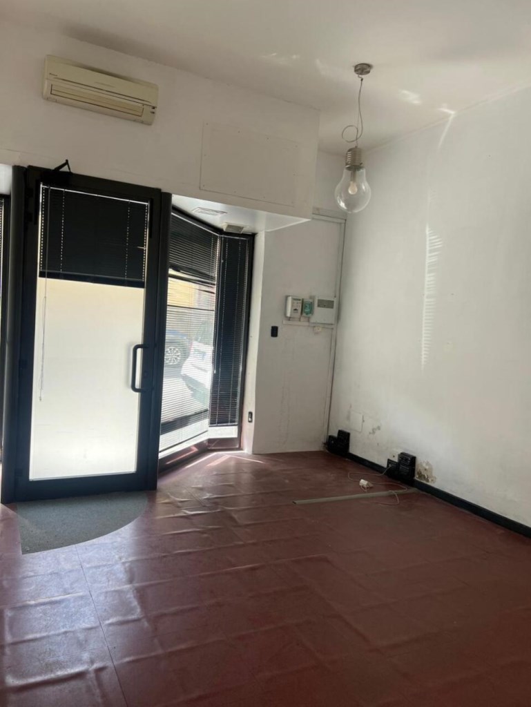 negozio in vendita a Firenze in zona Rifredi