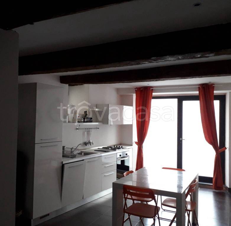 negozio in vendita a Firenze in zona Centro San Frediano