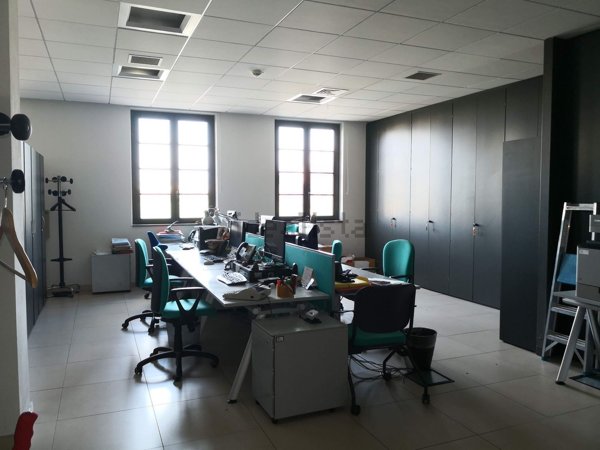 ufficio in vendita a Firenze in zona Novoli