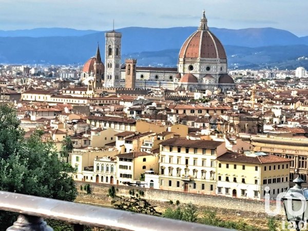 ufficio in vendita a Firenze in zona Legnaia