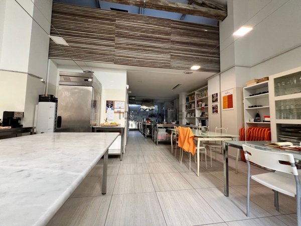 esavano in vendita a Firenze