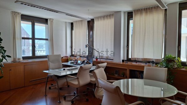 ufficio in vendita a Firenze in zona Novoli