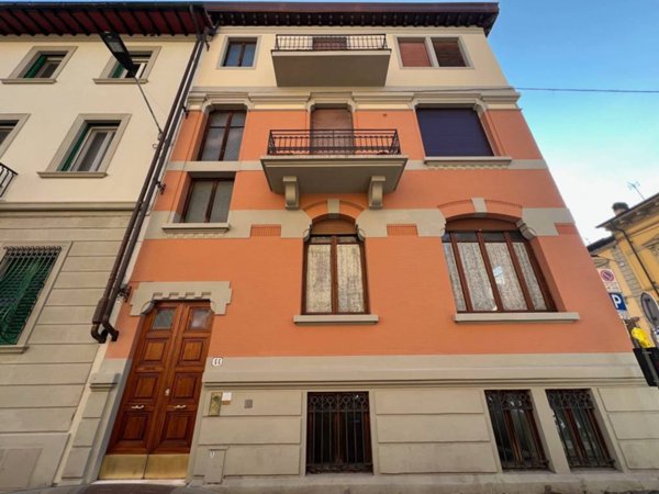 appartamento in vendita a Firenze in zona Campo di Marte