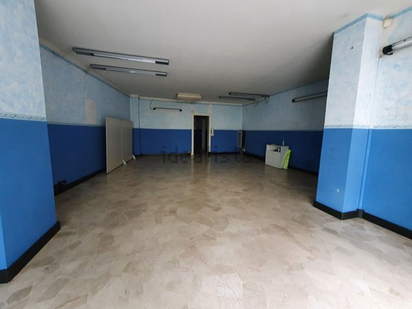 bivano in vendita a Firenze in zona Careggi