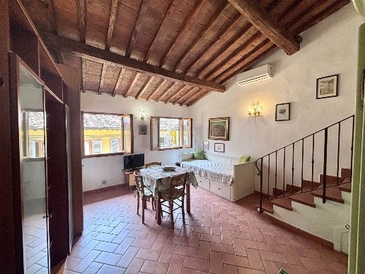 appartamento in vendita a Firenze in zona Centro Santa Maria Novella