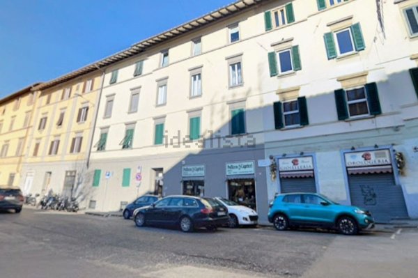 negozio in vendita a Firenze in zona Pignone