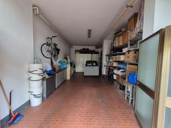 locale di sgombero in vendita a Firenze in zona Bellariva