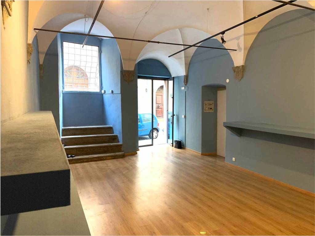 negozio in vendita a Firenze in zona Centro San Frediano
