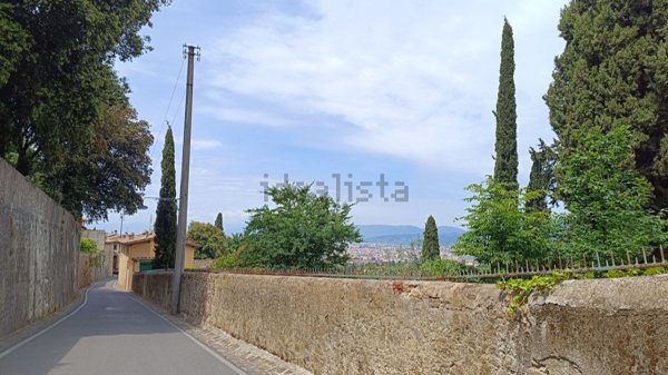 casa indipendente in vendita a Firenze in zona Pian dei Giullari