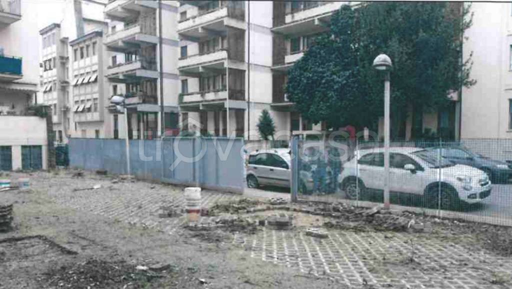 terreno edificabile in vendita a Firenze in zona Coverciano