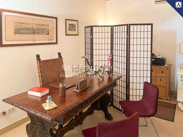 ufficio in vendita a Firenze in zona Campo di Marte