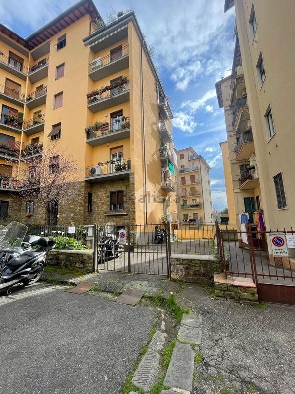 ufficio in vendita a Firenze in zona Coverciano