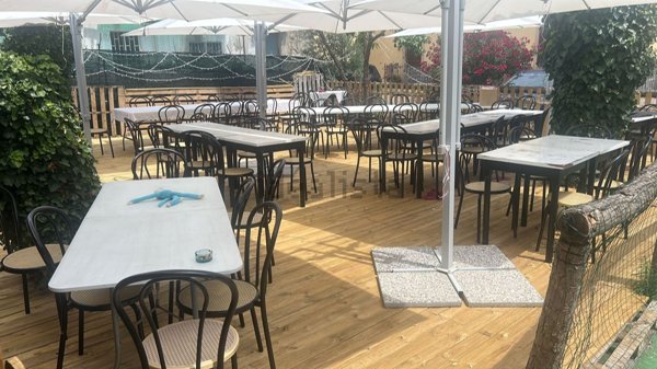 negozio in vendita a Firenze in zona Brozzi