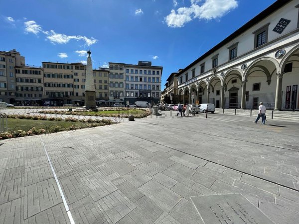 locale commerciale in vendita a Firenze in zona Centro Santa Maria Novella