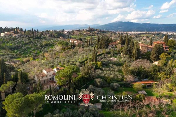 casa indipendente in vendita a Firenze in zona Porta Romana