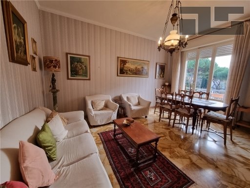 appartamento in vendita a Firenze in zona Campo di Marte