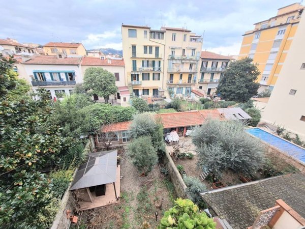 appartamento in vendita a Firenze in zona Campo di Marte