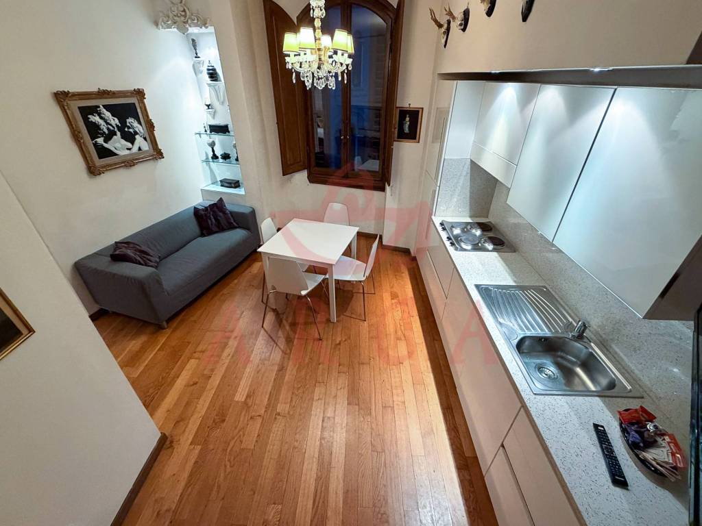 appartamento in vendita a Firenze in zona Centro Santa Croce