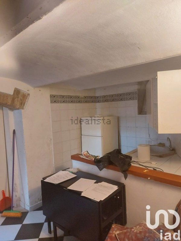 locale di sgombero in vendita a Firenze in zona Pignone