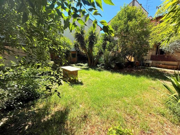 appartamento in vendita a Firenze in zona Campo di Marte