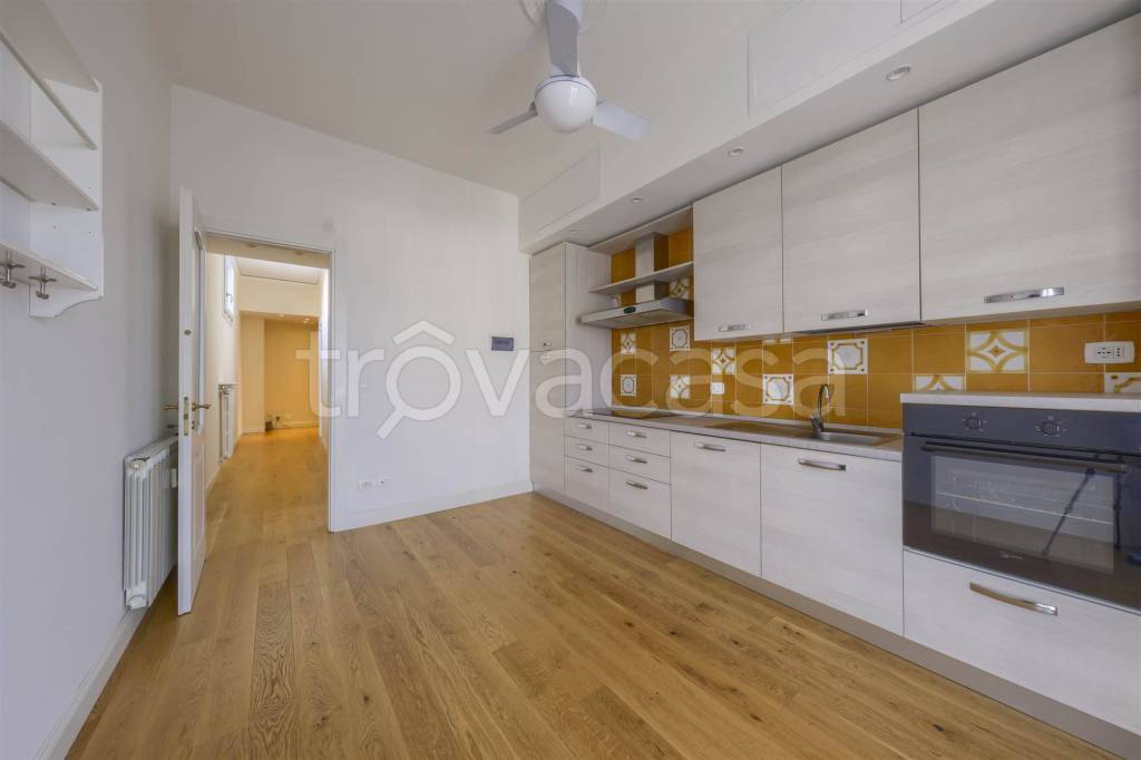 appartamento in vendita a Firenze in zona Statuto