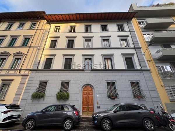 appartamento in vendita a Firenze in zona Statuto