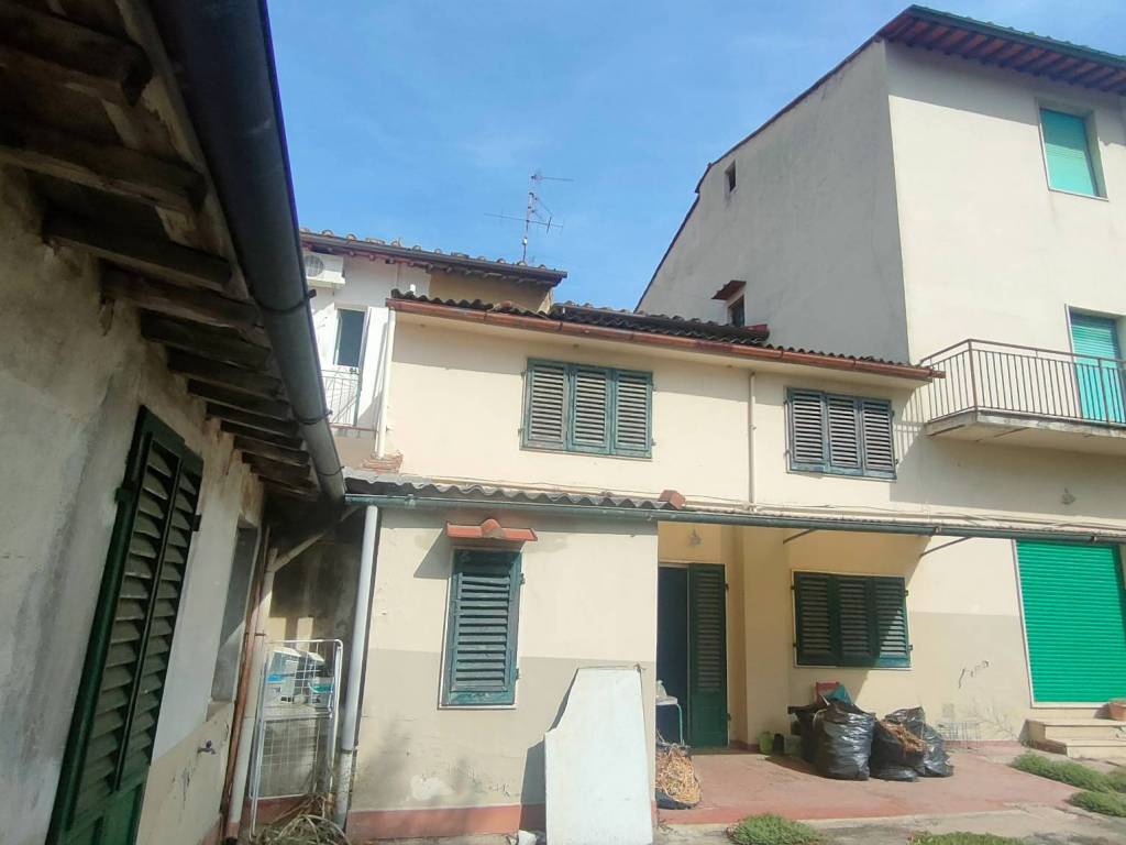 casa indipendente in vendita a Firenze in zona Peretola