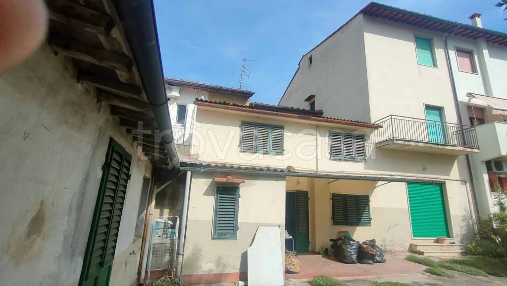 casa indipendente in vendita a Firenze in zona Peretola