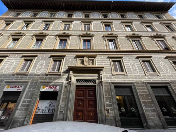 appartamento in vendita a Firenze in zona Centro Santa Croce