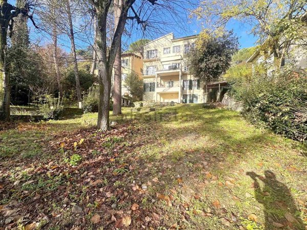 appartamento in vendita a Firenze in zona Pian dei Giullari
