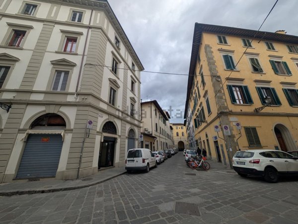 locale commerciale in vendita a Firenze in zona Centro Duomo