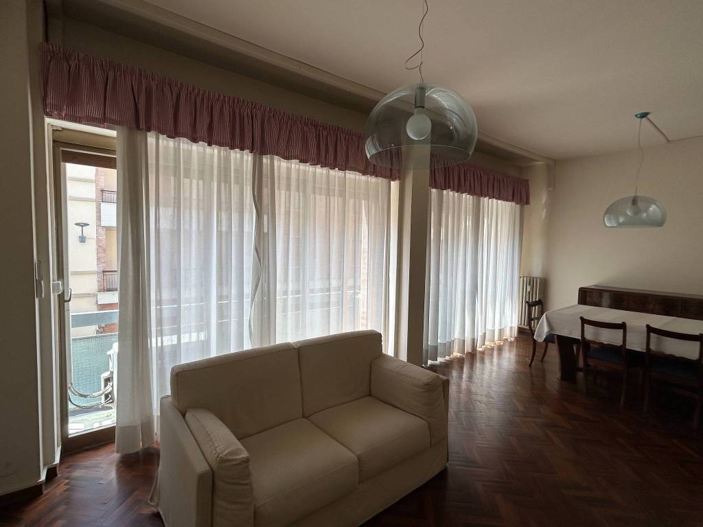 appartamento in vendita a Firenze in zona Campo di Marte